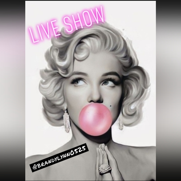 ☆☆LIVE SHOW NOTIFICATION☆☆ LIKE to be notified when I'm LIVE 💕 - Picture 1 of 1